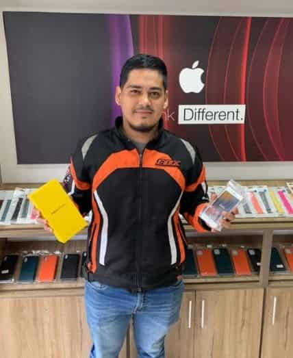 Opinión de cliente de La Bendición de Dios sobre la compra de un celular en Ecuador